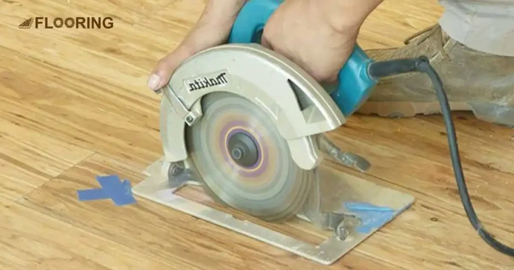 Cut Out The Center Of The Board With A Circular Saw